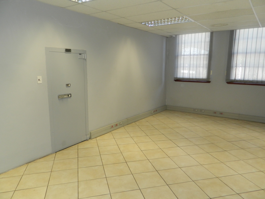 To Let commercial Property for Rent in Paarl Central Western Cape
